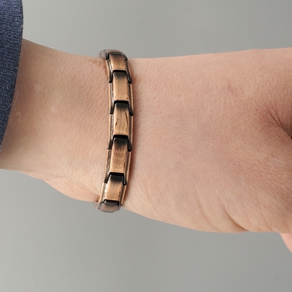 Magnetic Copper Arthritis Carpal Tunnel Theraphy Bracelet - Picture 2 of 7